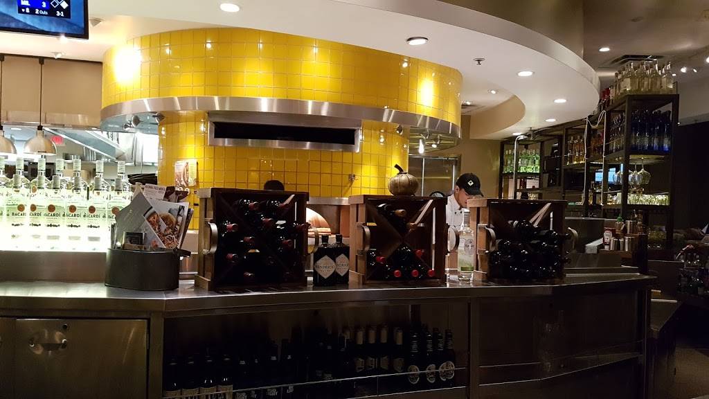 California Pizza Kitchen at Old Orchard | restaurant | 4999 Old Orchard Rd ste g-2, Skokie, IL 60077, USA | 8476731144 OR +1 847-673-1144