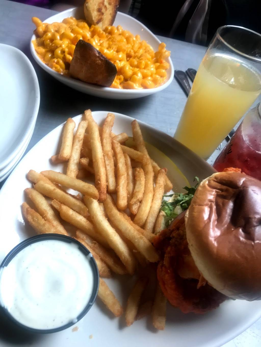 Brick City Tavern | restaurant | 34 S Main St, Mt Prospect, IL 60056, USA | 8478731230 OR +1 847-873-1230