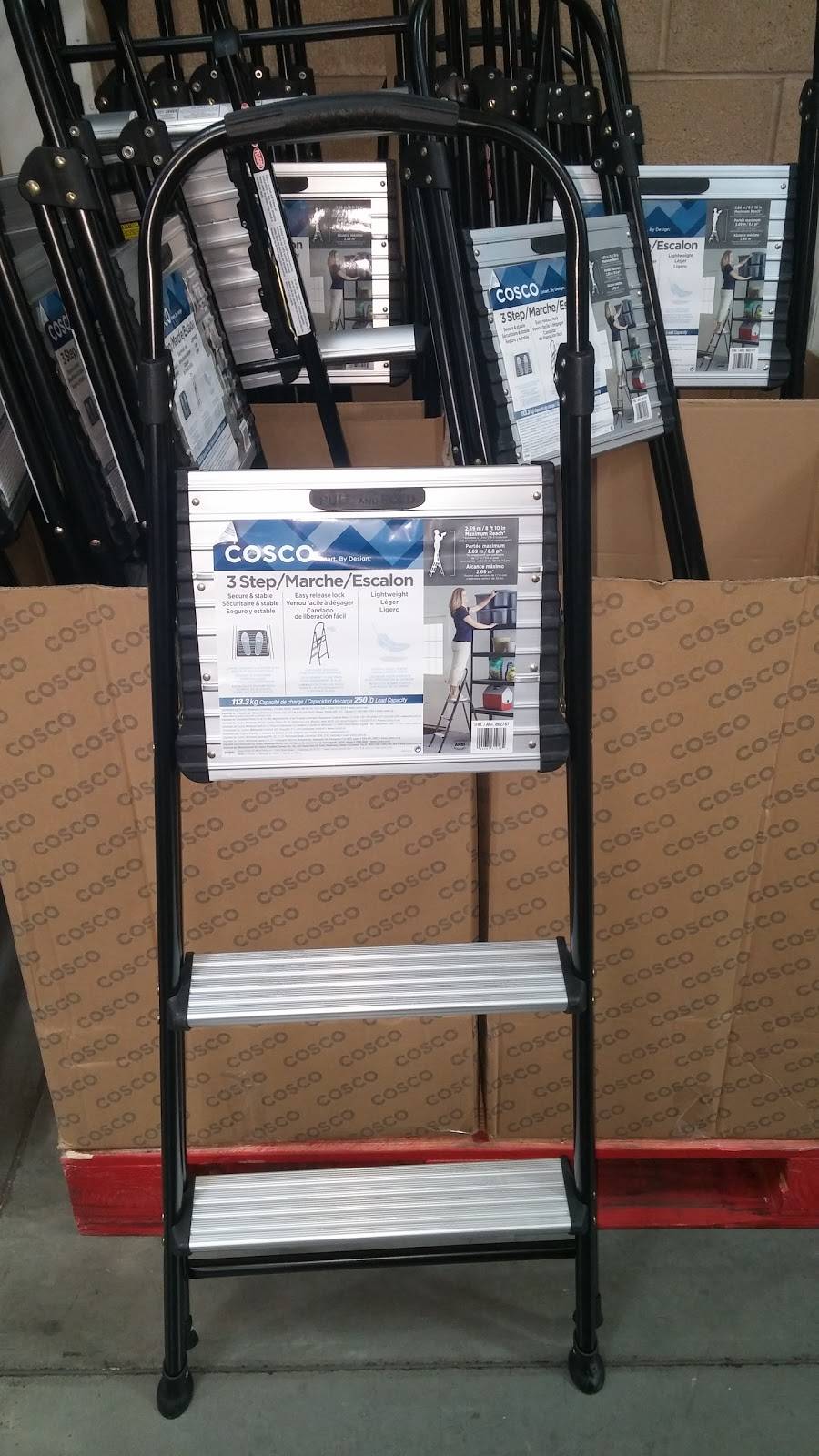 Costco Food Court | meal takeaway | 13550 Paxton St, Pacoima, CA 91331, USA | 8182722700 OR +1 818-272-2700