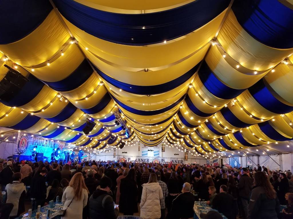 Bingemans Oktoberfest | restaurant | 425 Bingemans Centre Dr, Kitchener, ON N2B 3X7, Canada | 5197441555 OR +1 519-744-1555