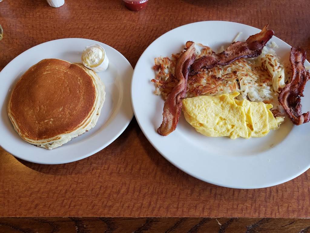 Butterfields Pancake House | restaurant | 351 Rice Lake Square, Wheaton, IL 60189, USA | 6302601353 OR +1 630-260-1353