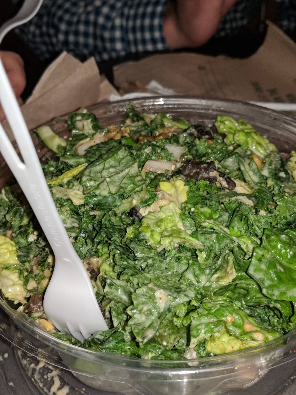 sweetgreen | meal takeaway | 180 Linden St, Wellesley, MA 02482, USA | 6179173500 OR +1 617-917-3500