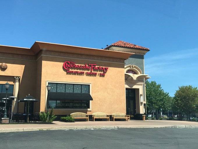 The Cheesecake Factory | restaurant | 3349 Monroe Ave, Loehmanns Plaza, NY 14618, USA | 5853818681 OR +1 585-381-8681