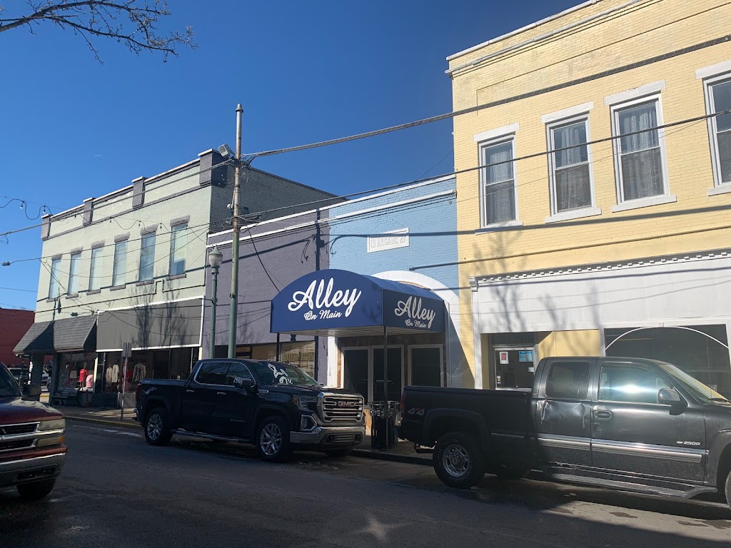 Alley on Main | restaurant | 241 Main St, Paintsville, KY 41240, USA | 6069632004 OR +1 606-963-2004