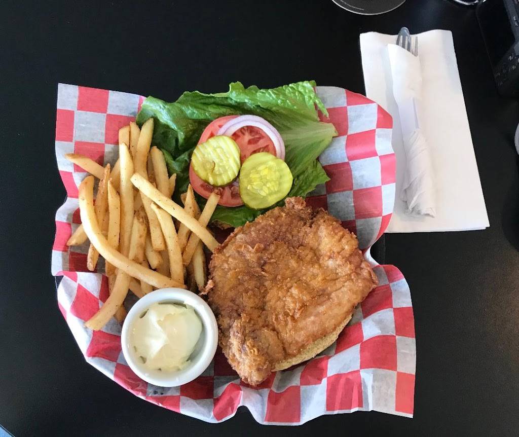 The Bruin House, LLC | restaurant | 12 E Main St Apt 651, Pittsboro, IN 46167, USA | 3174562075 OR +1 317-456-2075