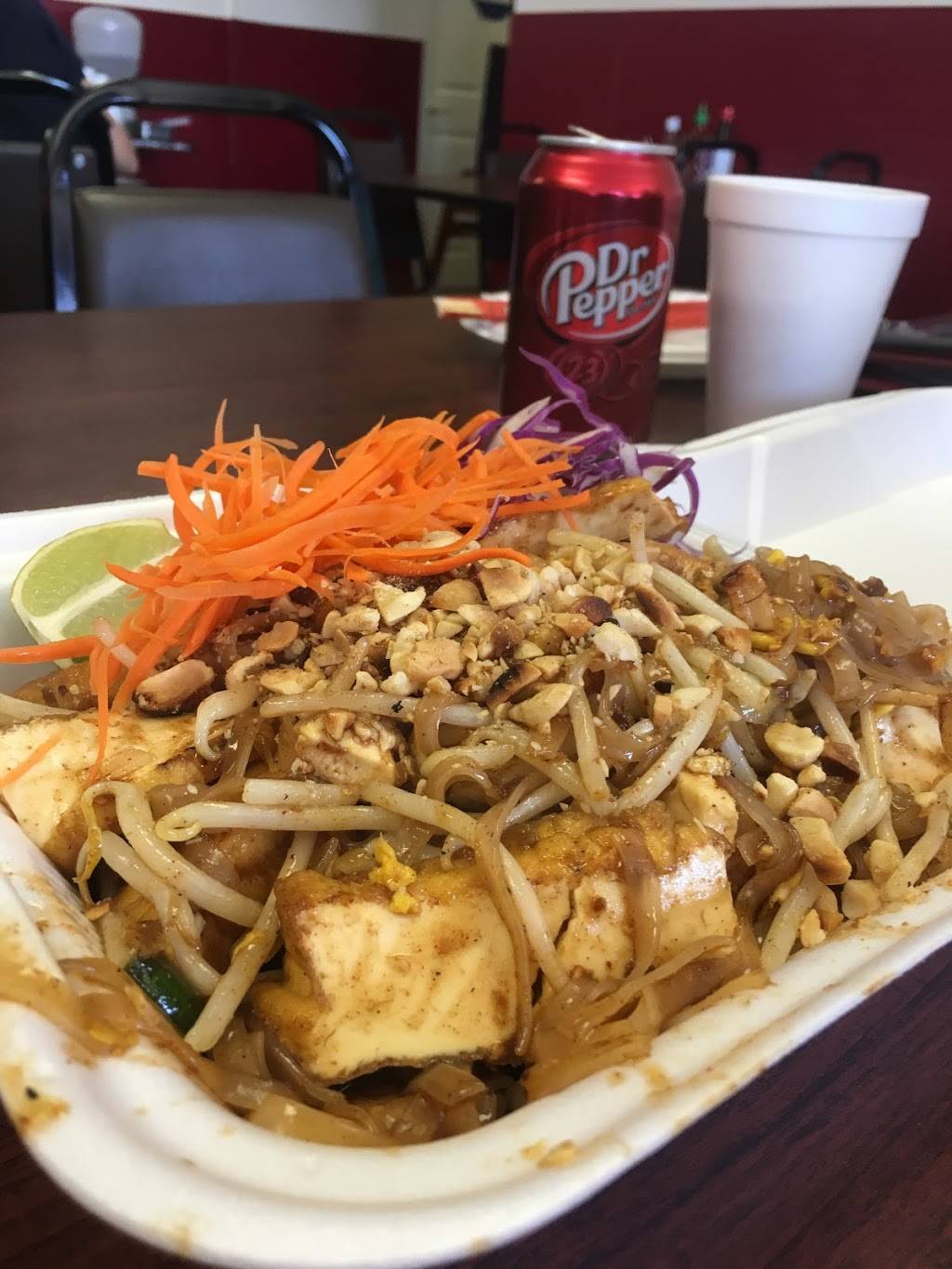 Thai Chili | restaurant | 75 W Bullard Ave, Clovis, CA 93612, USA | 5593260309 OR +1 559-326-0309