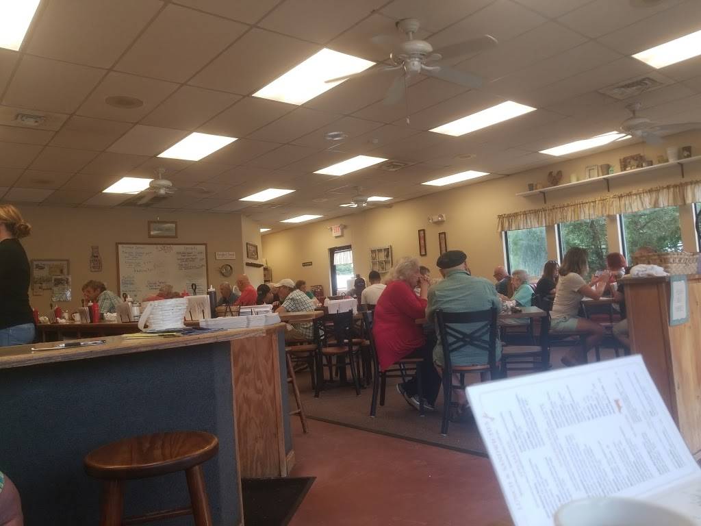 The Eggshell Restaurant | restaurant | 563 NH-106, Loudon, NH 03307, USA | 6037834060 OR +1 603-783-4060