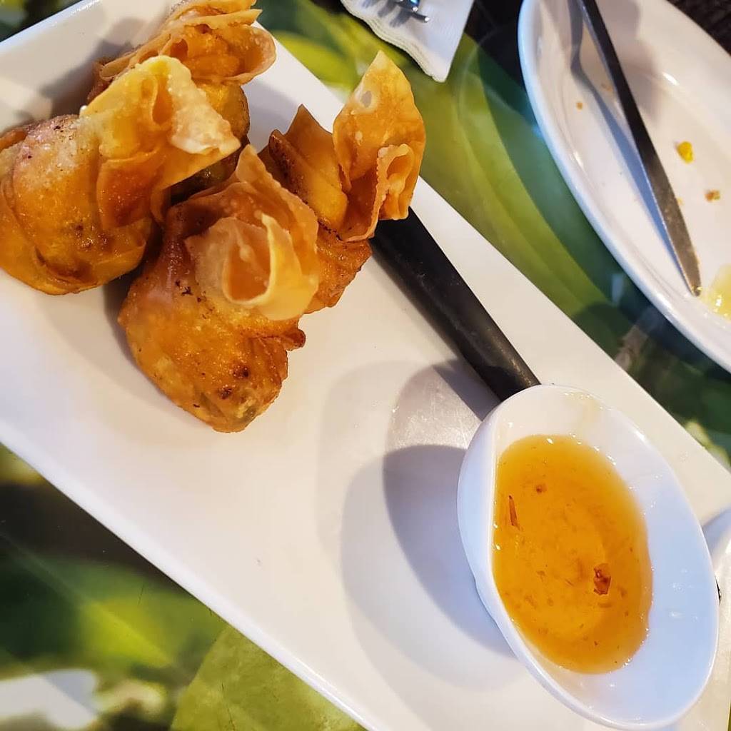 Rice&Noodle Thai Restaurant | restaurant | 160 Searsport Ave, Belfast, ME 04915, USA | 2072181525 OR +1 207-218-1525