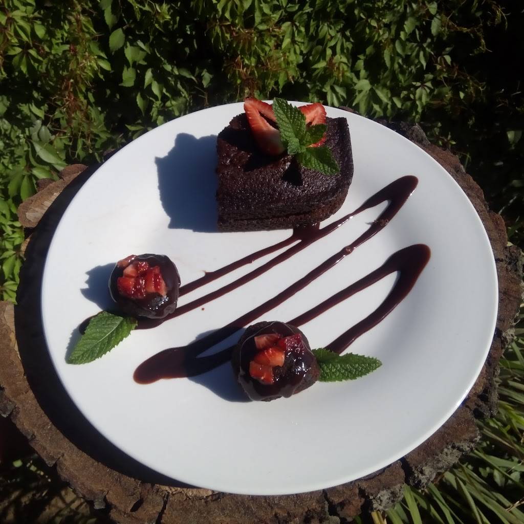 Delicias Mayoral | restaurant | Ejido Emiliano zapata km70, Ensenada, Militar, 21470 Tecate, B.C., Mexico | 016461312318 OR +52 646 131 2318