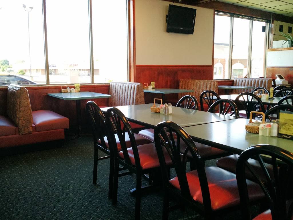 Mothers Table Pancake House | restaurant | 1301 West High School Road, Indianapolis, IN 46241, USA | 3172470998 OR +1 317-247-0998