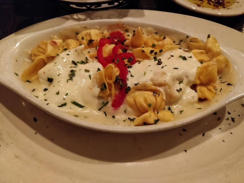 Maisanos Italian Restaurant | restaurant | 26139 Novi Rd, Novi, MI 48375, USA | 2483481647 OR +1 248-348-1647