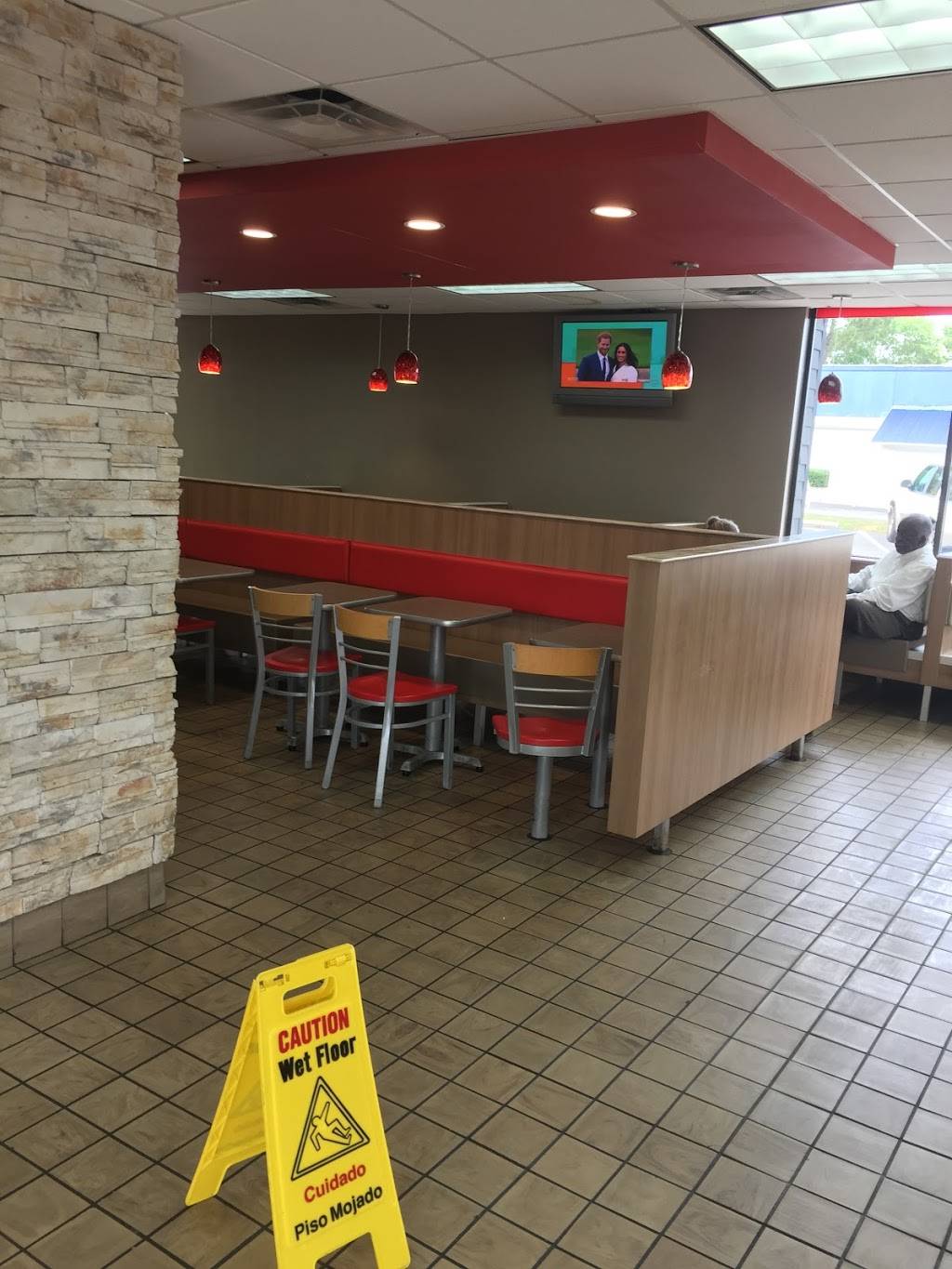 Burger King | restaurant | 2730 S Crater Rd, Petersburg, VA 23805, USA | 8047333643 OR +1 804-733-3643