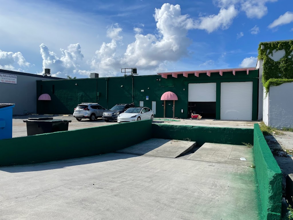 Dos Croquetas - Takeout / Delivery | restaurant | 7287 NW 78th Terrace, Medley, FL 33166, USA | 3054565047 OR +1 305-456-5047