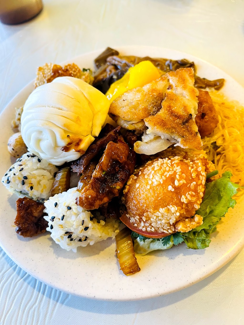 Pine Forest Garden | restaurant | 9108 Bellaire Blvd, Houston, TX 77036, USA | 7137722888 OR +1 713-772-2888