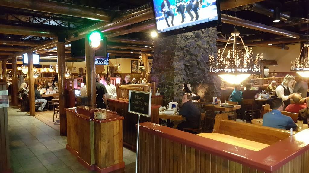 Hunt Club | restaurant | 1514 Daniel Rd, Jackson, MI 49202, USA | 5177820375 OR +1 517-782-0375