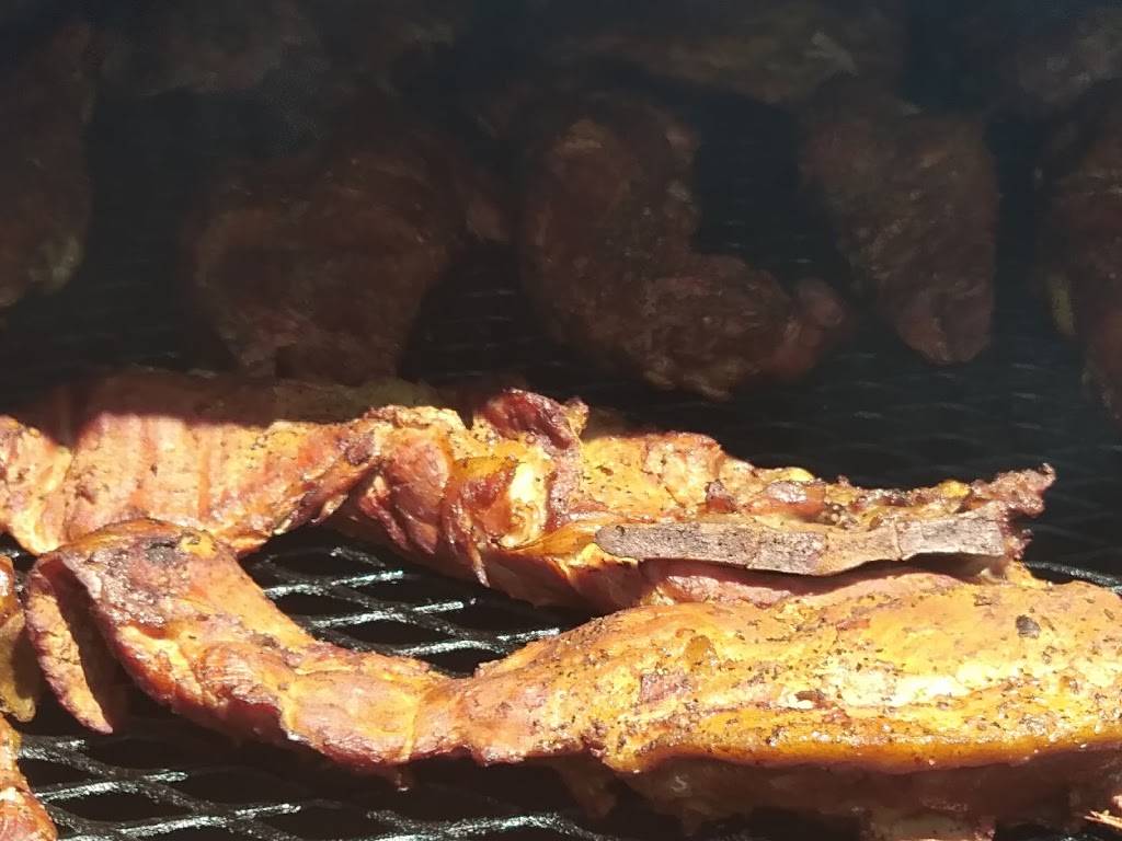 Grandmas Smokehouse | restaurant | 1420 E Cook St, Springfield, IL 62703, USA | 2176795650 OR +1 217-679-5650