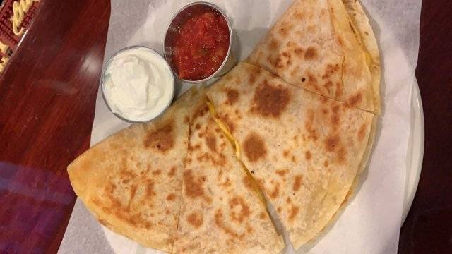 Long Shot Bar & Grill | restaurant | 1972 Jericho Turnpike, Commack, East Northport, NY 11731, USA | 6319206636 OR +1 631-920-6636