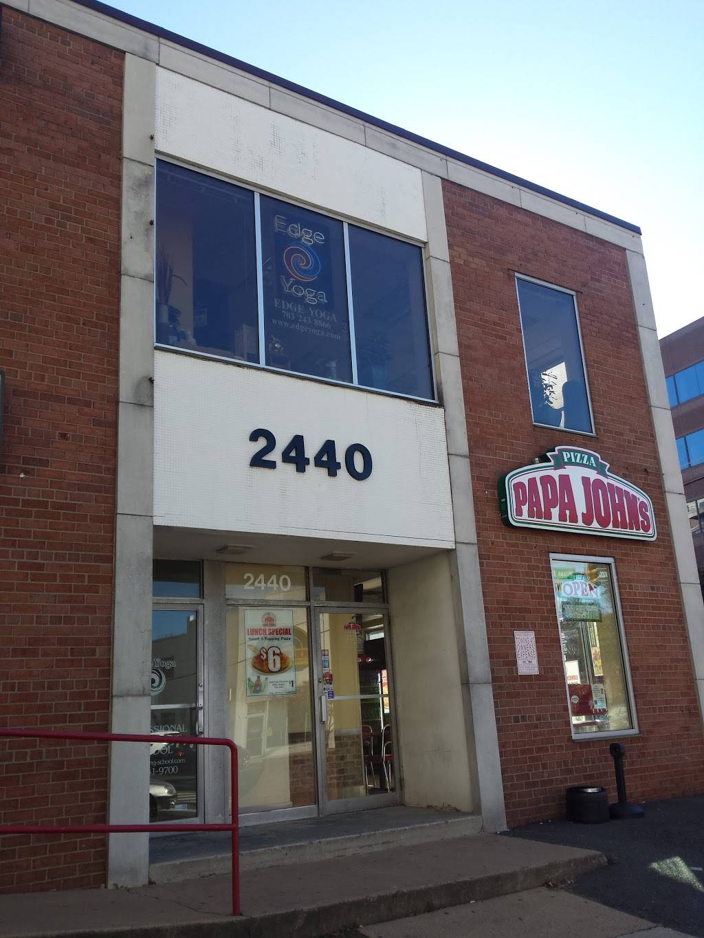 Papa Johns Pizza | restaurant | 2440 Wilson Blvd, Arlington, VA 22201, USA | 7032437772 OR +1 703-243-7772