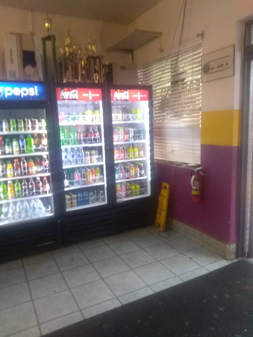 Eckles Restaurant & Lounge | restaurant | 1701 N 25th St, Fort Pierce, FL 34947, USA | 7728824704 OR +1 772-882-4704