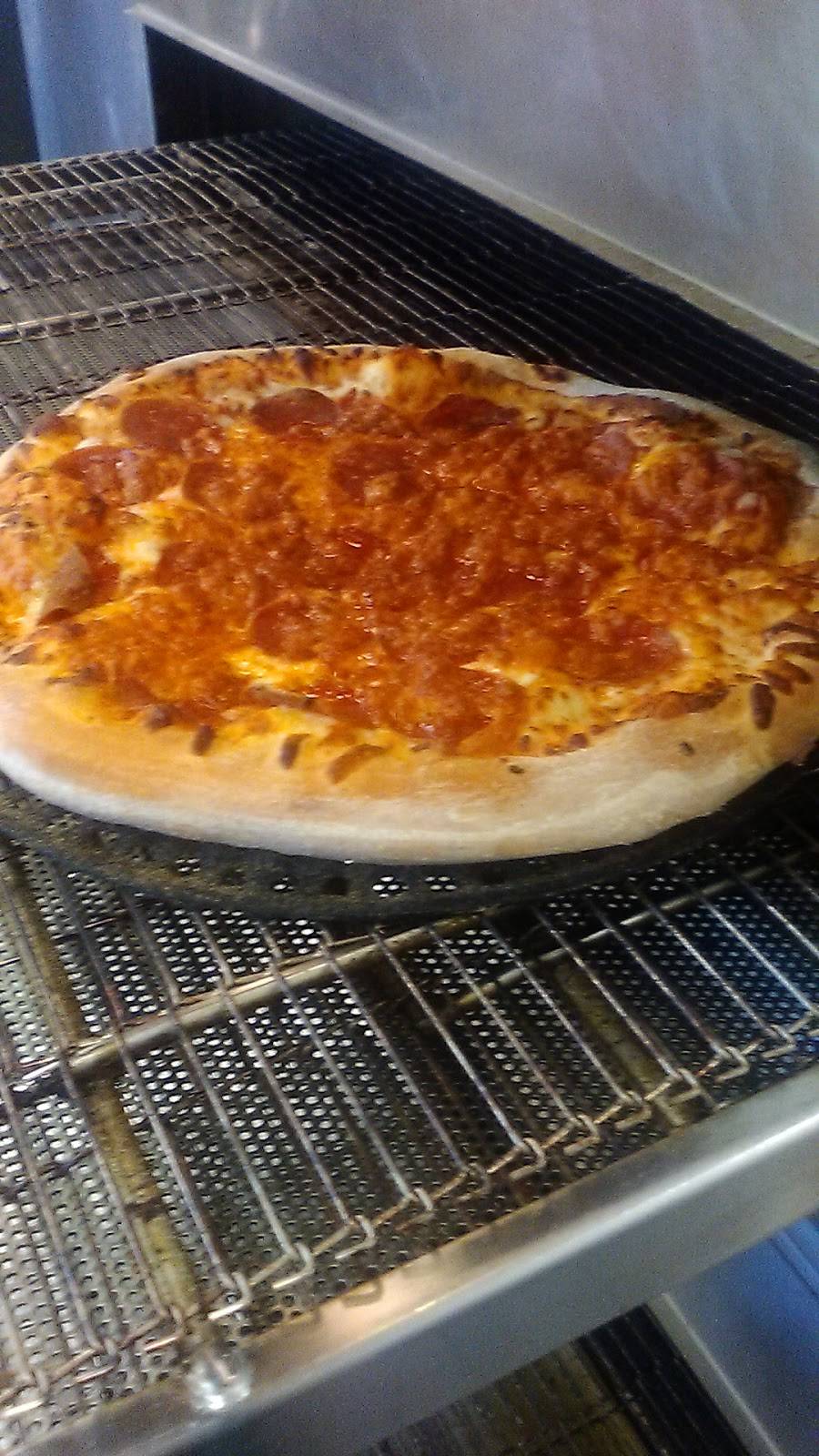 Dominos Pizza | meal delivery | 400 Old Franklin Turnpike Ste 105, Rocky Mount, VA 24151, USA | 5404834140 OR +1 540-483-4140