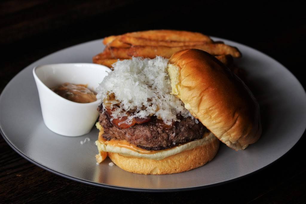 Valor Glencoe | restaurant | 667 Vernon Ave, Glencoe, IL 60022, USA | 8477864324 OR +1 847-786-4324