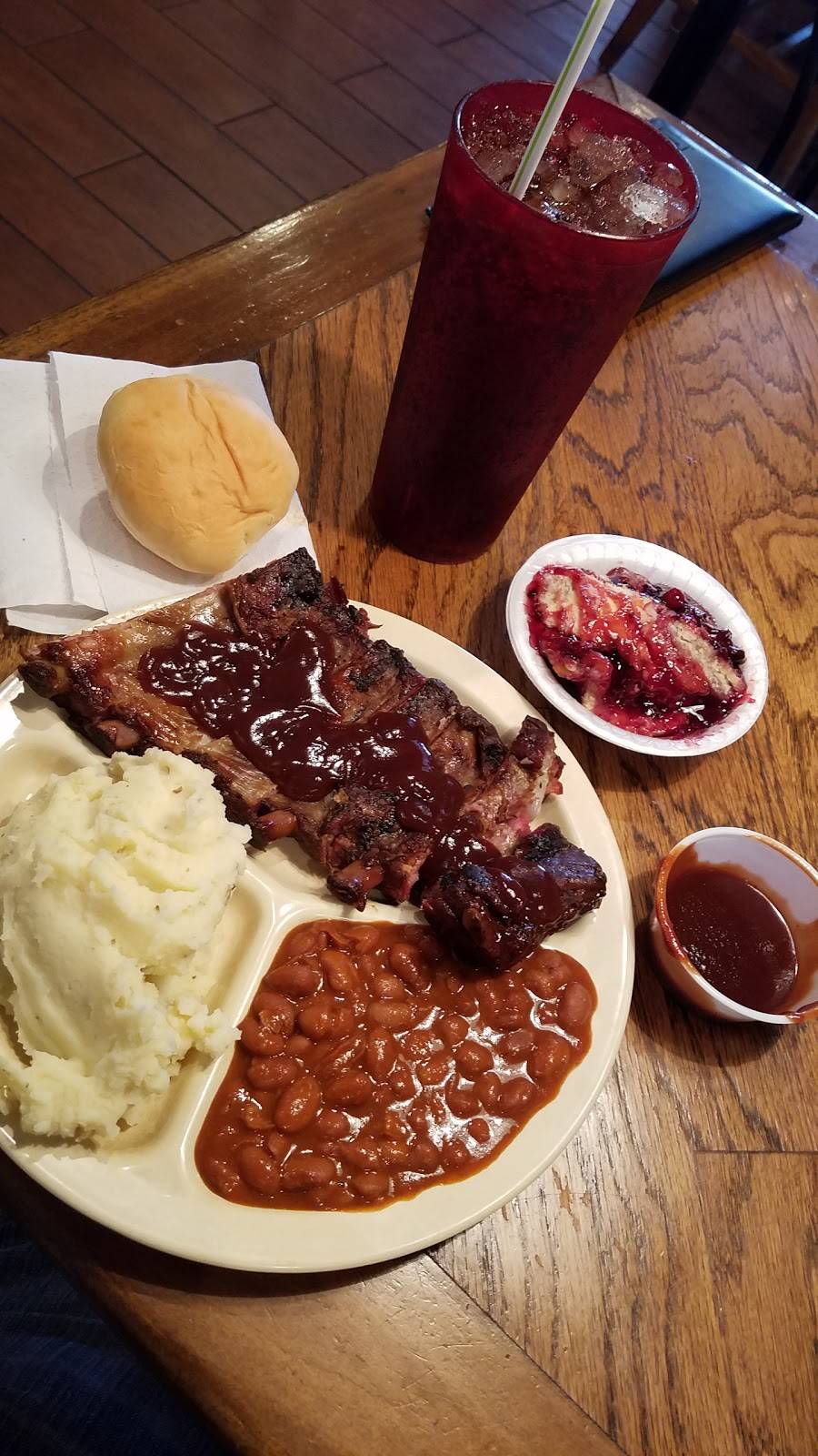 Bubbas Bar-B-Q & Steakhouse | restaurant | 210 S, Interstate Highway 45, Ennis, TX 75119, USA | 9728750036 OR +1 972-875-0036
