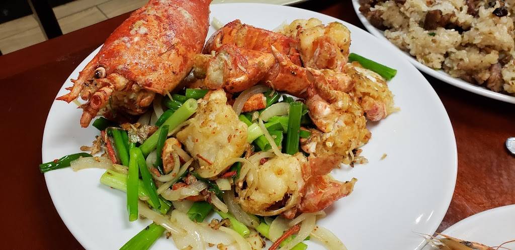 Golden Pot | restaurant | 3245 Main St, Frisco, TX 75034, USA | 2147050388 OR +1 214-705-0388