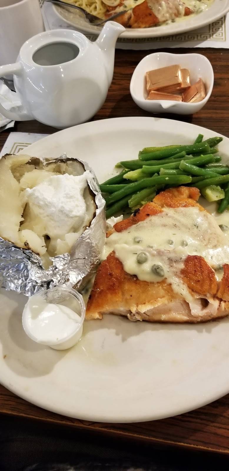 Longhouse Restaurant | restaurant | 8195 Monterey Rd, Gilroy, CA 95020, USA | 4088427664 OR +1 408-842-7664