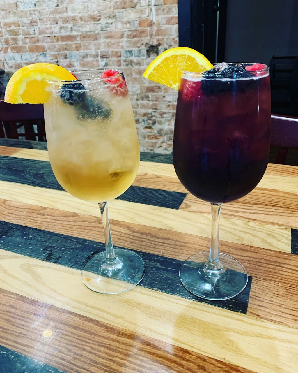 The Swire Inn | restaurant | 64 S Main St, Middletown, OH 45044, USA | 5133924448 OR +1 513-392-4448