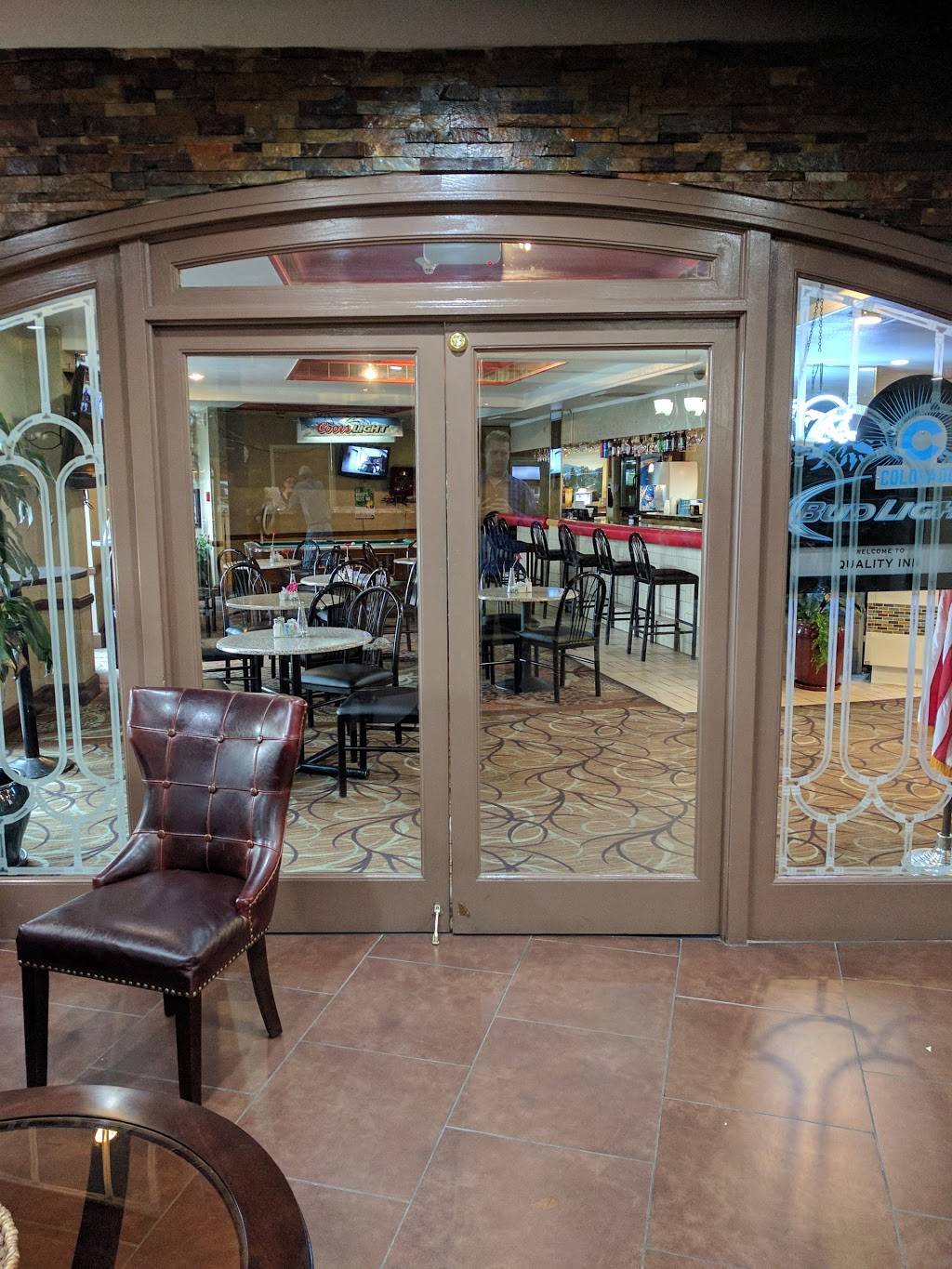 Palm Grill | restaurant | 200 W 48th Ave, Denver, CO 80216, USA | 3032964000 OR +1 303-296-4000