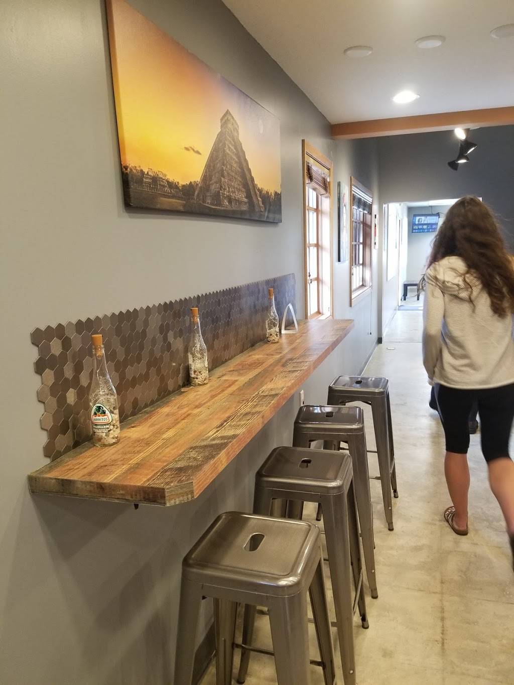 Red Luna Taco Factory | restaurant | 5960 US-61, White Bear Lake, MN 55110, USA | 6517887136 OR +1 651-788-7136