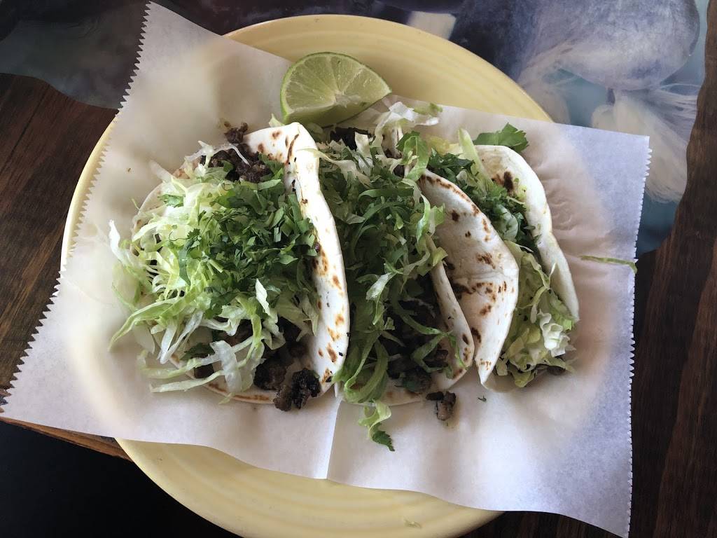 Restaurante La Salsa | restaurant | 119 E Oklahoma Ave, Milwaukee, WI 53207, USA | 4144830522 OR +1 414-483-0522