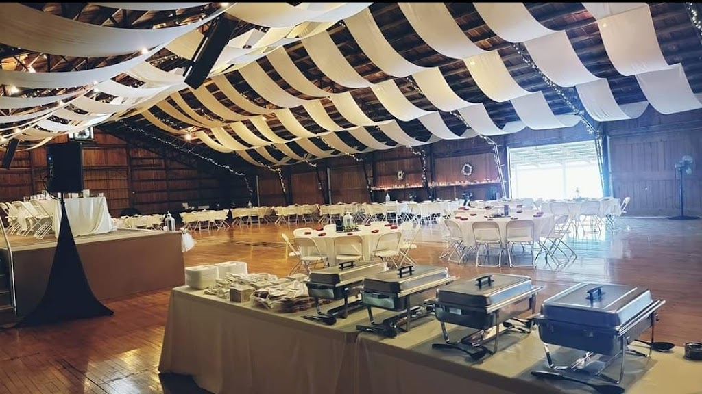 Lickin My Chicken & Pullin My Pork BBQ | restaurant | 10325 IL-33, Effingham, IL 62401, USA | 2179943551 OR +1 217-994-3551