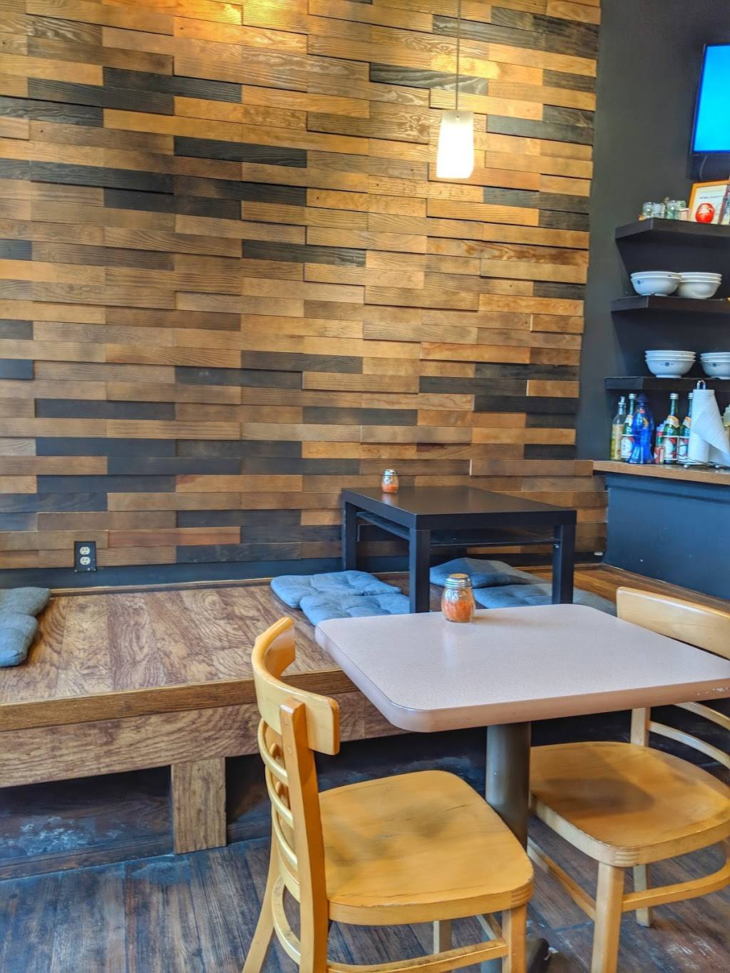 Maki Express | restaurant | 209 W McMillan St, Cincinnati, OH 45219, USA | 5137216999 OR +1 513-721-6999