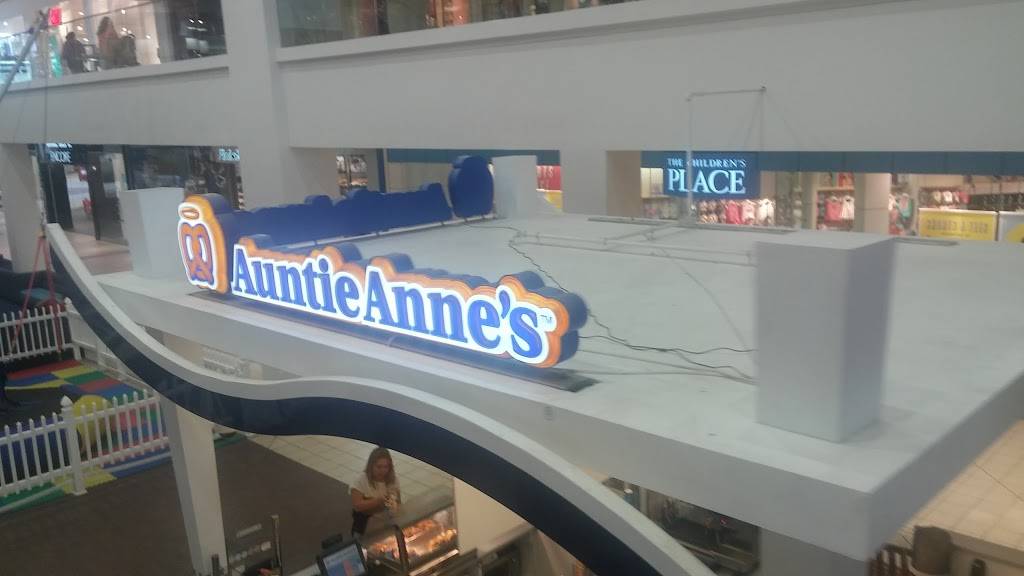 Auntie Annes | cafe | 2192 Green Oaks Rd, Fort Worth, TX 76116, USA | 8177354677 OR +1 817-735-4677