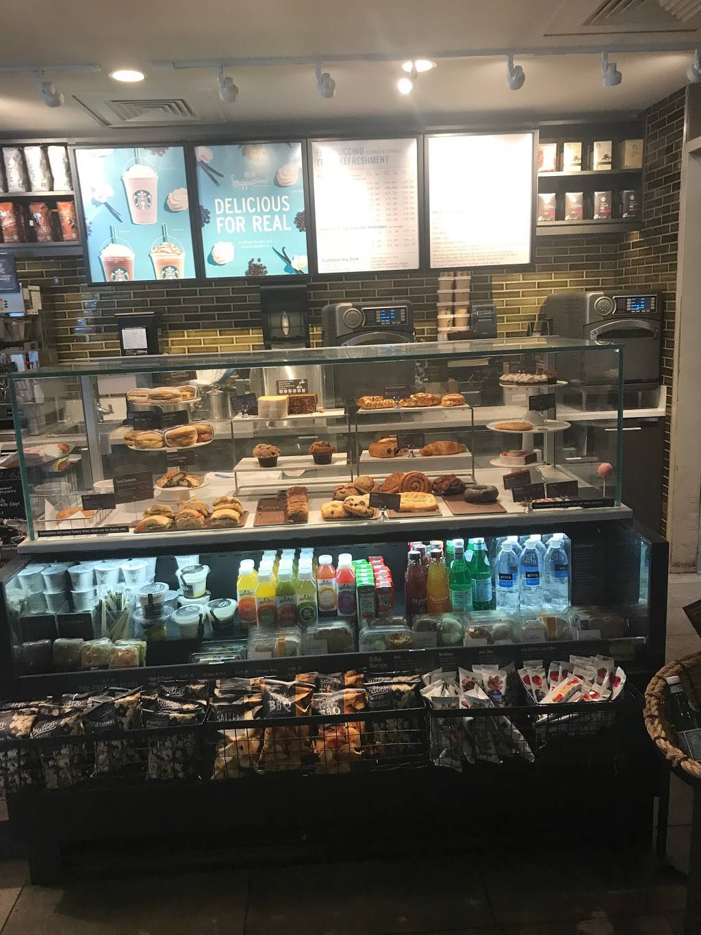 Starbucks | cafe | 403 Mace Blvd, Davis, CA 95618, USA | 5306505875 OR +1 530-650-5875