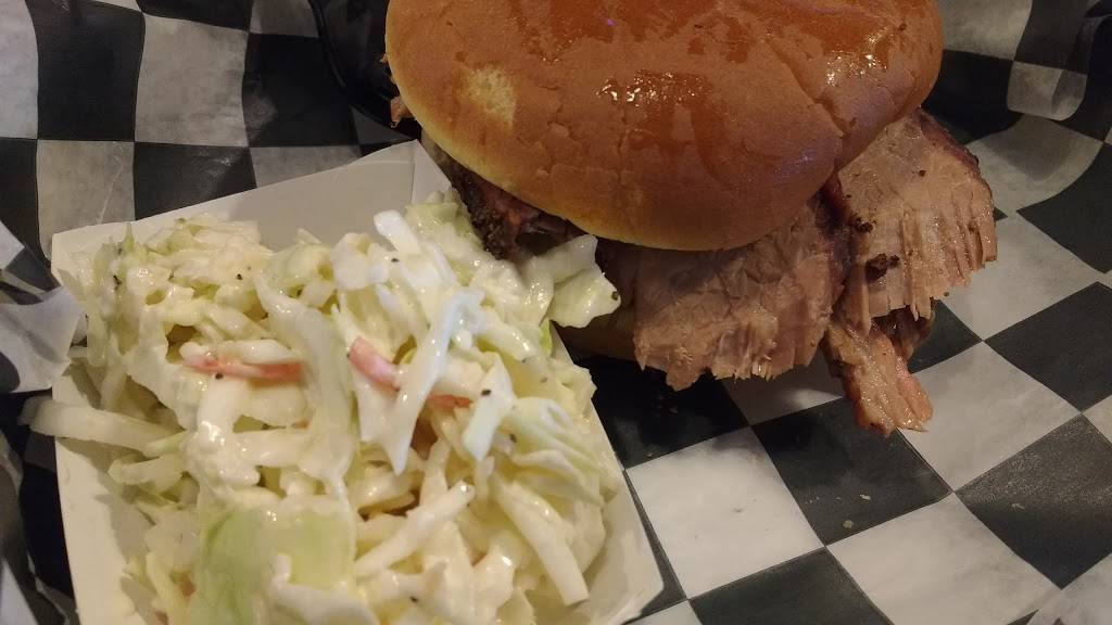 Bob Roberts BBQ | restaurant | 599 W Lowndes Dr, Columbus, MS 39701, USA | 6623282500 OR +1 662-328-2500