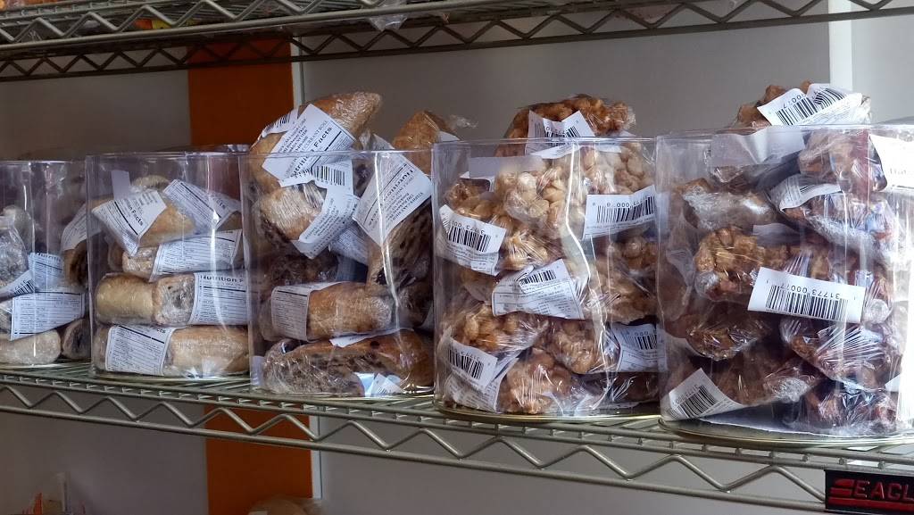 Roti R Us | restaurant | 1493 Albany Ave, Brooklyn, NY 11210, USA | 7186761777 OR +1 718-676-1777