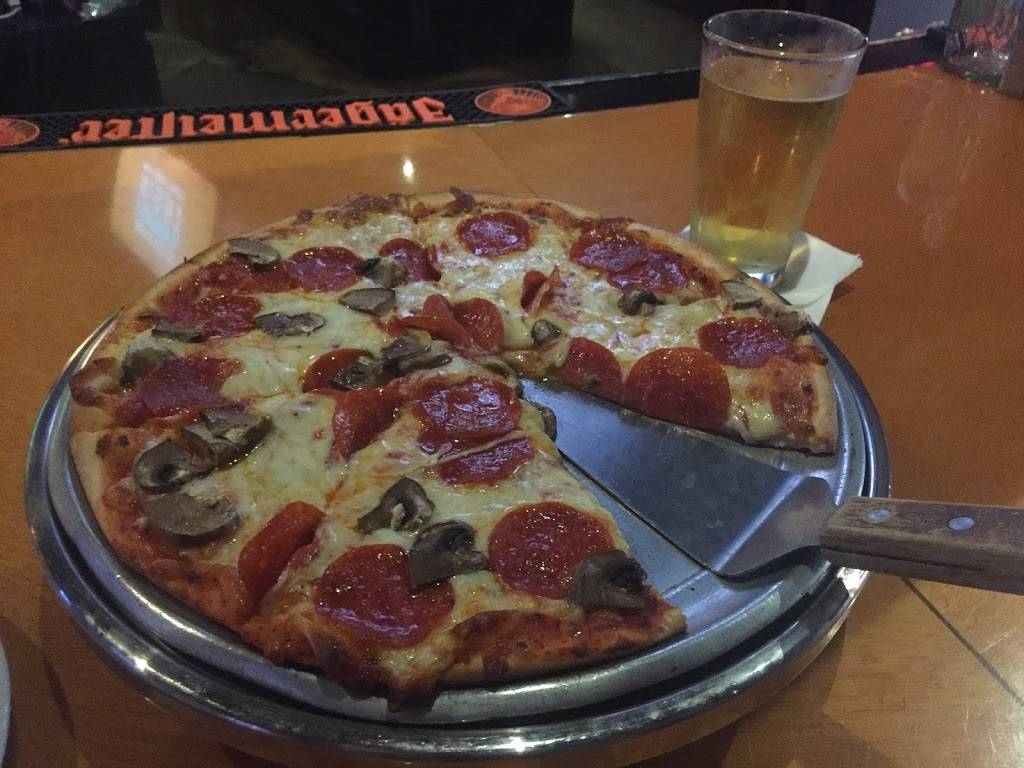 Rhythm House Restaurant & Lounge | restaurant | 16440 S Tamiami Trail #11, Fort Myers, FL 33908, USA | 2394668326 OR +1 239-466-8326