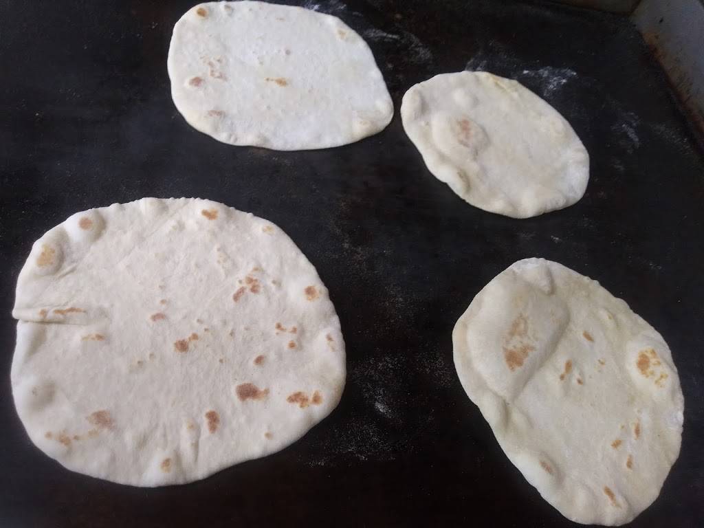 The Square Egg | restaurant | 601 N Main St, Belton, TX 76513, USA | 2544937931 OR +1 254-493-7931