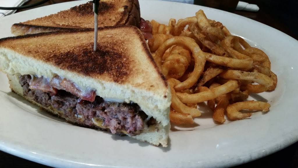 Beyond the Glory Sports Bar and Grill | restaurant | 1371 N McDowell Blvd #130, Petaluma, CA 94954, USA | 7079718366 OR +1 707-971-8366