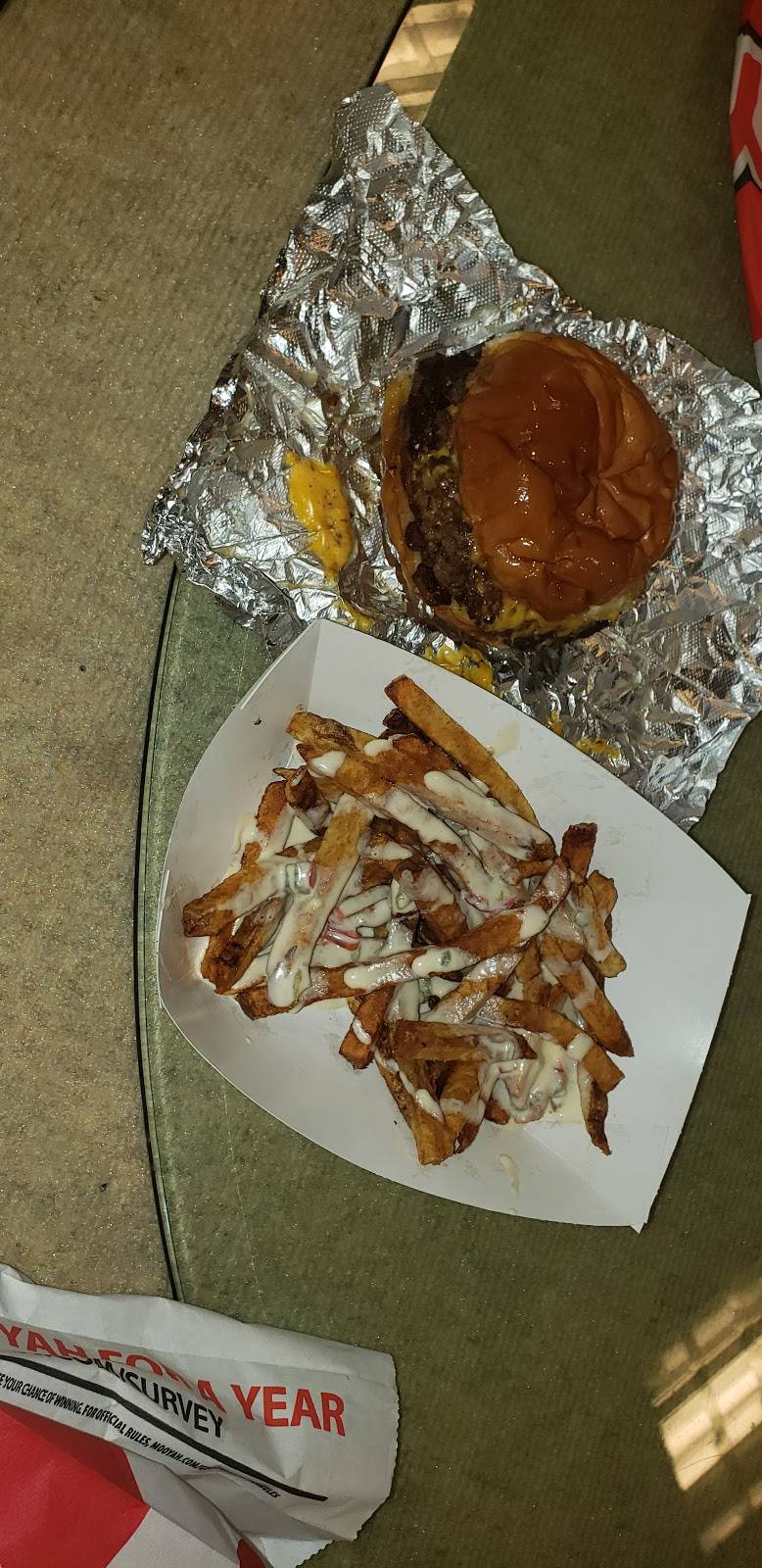 MOOYAH Burgers, Fries & Shakes | restaurant | 1700 Oviedo Mall Boulevard, Oviedo, FL 32765, USA | 4075424408 OR +1 407-542-4408