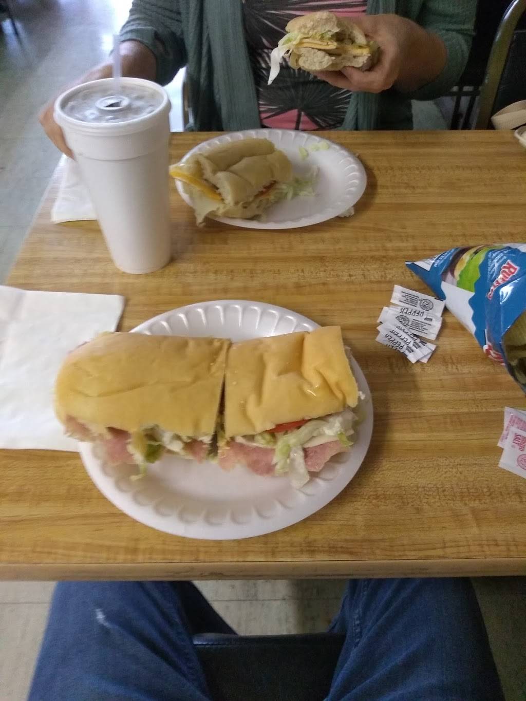 Sub Shop | restaurant | 4957, 11500 E Independence Blvd D, Matthews, NC 28105, USA | 7048478261 OR +1 704-847-8261