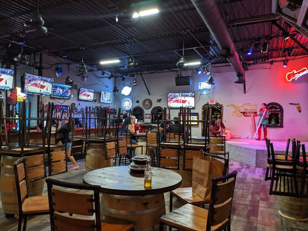 Mad Hippo Saloon | restaurant | 2948 Vineland Rd, Kissimmee, FL 34746, USA | 4074796881 OR +1 407-479-6881