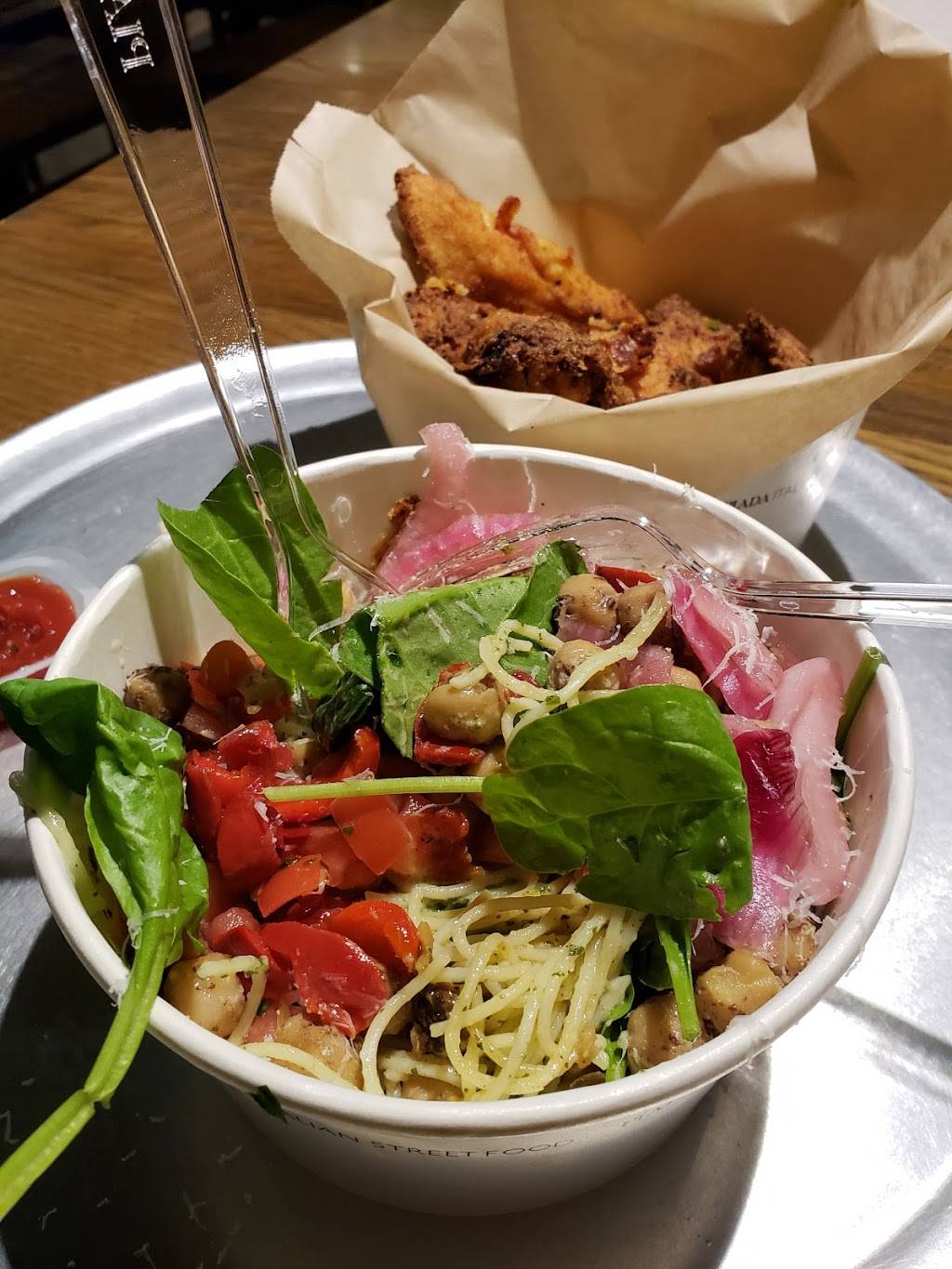 Piada | restaurant | 4025 Easton Station, Columbus, OH 43219, USA | 6145326551 OR +1 614-532-6551