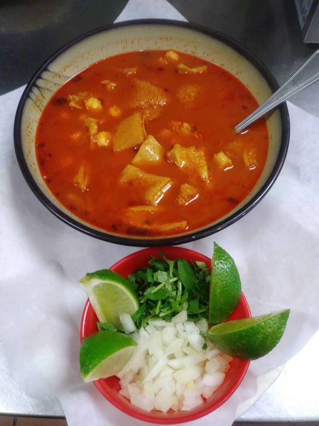 taqueria los chapulines | restaurant | 515 N Carroll Ave, Dallas, TX 75246, USA | 2144296202 OR +1 214-429-6202