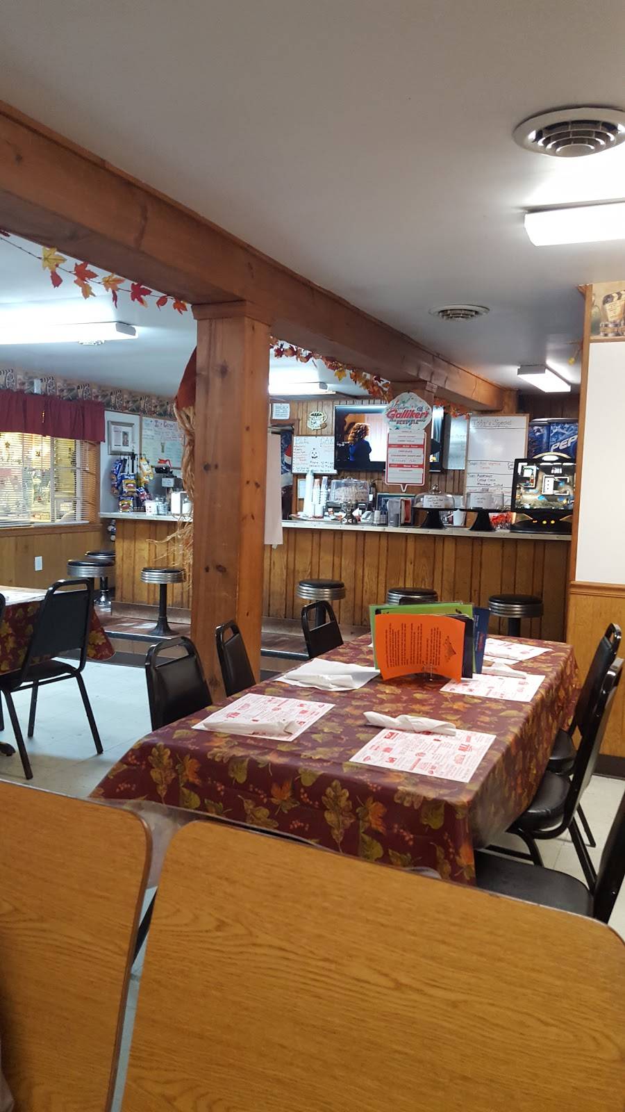 See-Mors All-Star Grill | restaurant | 107 Mill Run Rd, Normalville, PA 15469, USA | 7244552500 OR +1 724-455-2500