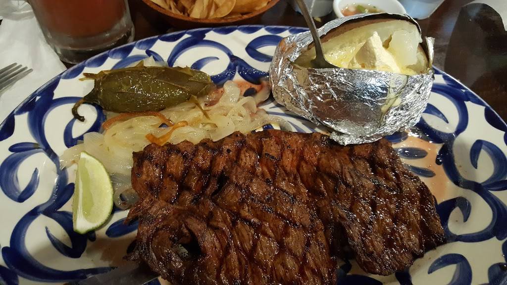 Carnitas Queretaro Mexican Restaurant | restaurant | 7410 Remcon Cir, El Paso, TX 79912, USA | 9155849906 OR +1 915-584-9906