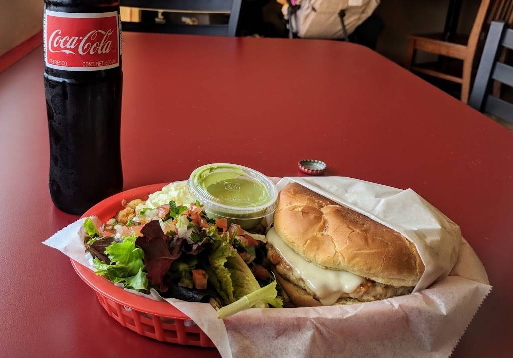 Kiss Pollos Estilo Sinaloa | restaurant | 306 W Yavapai St, Phoenix, AZ 85003, USA | 6029007371 OR +1 602-900-7371