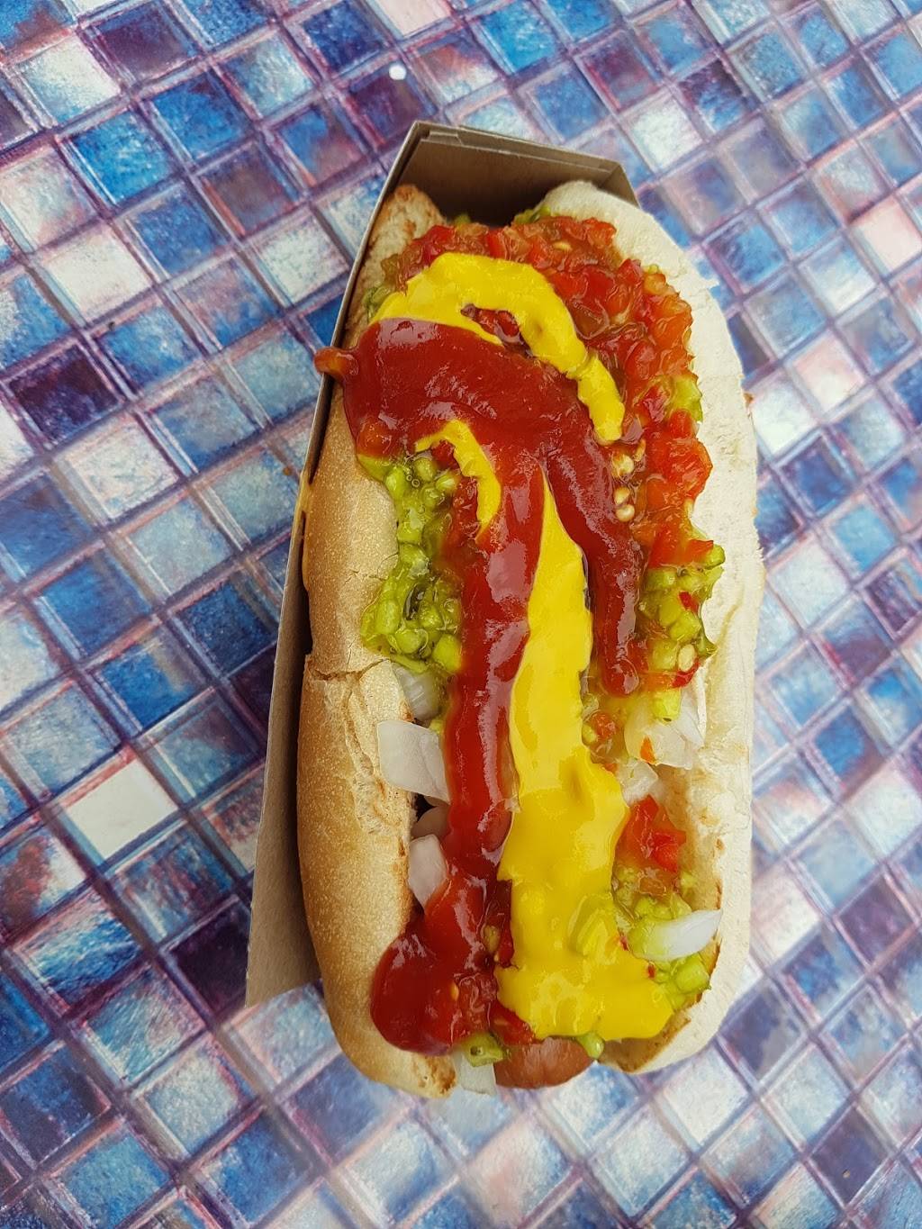 L.A. Franks | meal takeaway | 104 Water St N, Cambridge, ON N1R 3B6, Canada | 5196236733 OR +1 519-623-6733